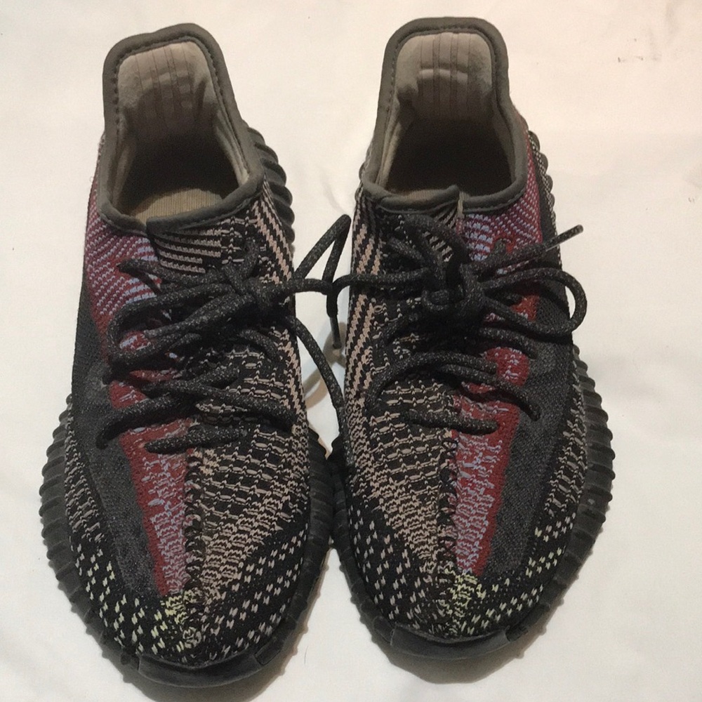 Yeezy boost black tennis shoes